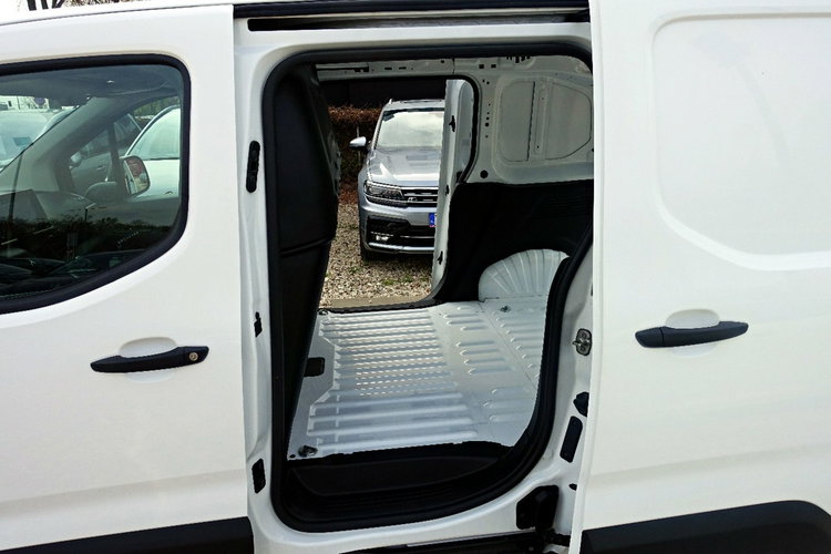 Peugeot Partner Fv 23% Gwarancja 2 x Boczne Drzwi Pełny serwis 100% Org. Lakier Navi zdjęcie 11