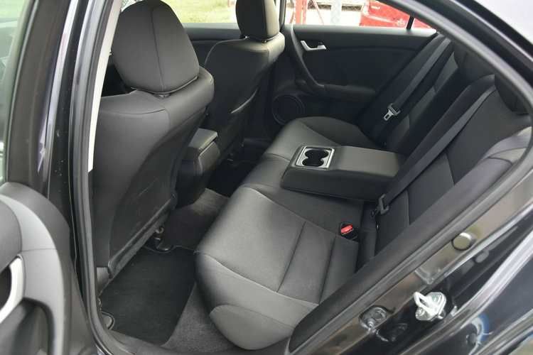 Honda Accord 2.0i-VTEC 156KM Manual X.2012r. Polski Salon Climatronic TEMPOMAT zdjęcie 12