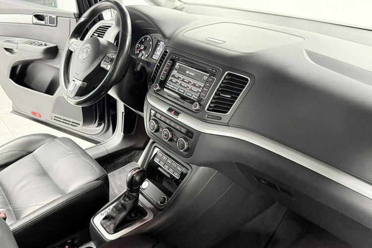 Volkswagen Sharan 2.0tdi170KM DSG Highline Exclusive kamera Skóry Webasto Bixenon zdjęcie 18