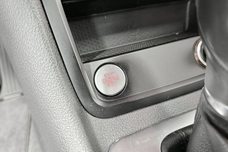 Volkswagen Sharan 2.0tdi170KM DSG Highline Exclusive kamera Skóry Webasto Bixenon zdjęcie 26