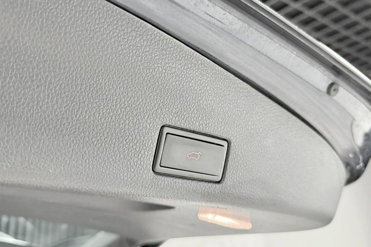 Volkswagen Sharan 2.0tdi170KM DSG Highline Exclusive kamera Skóry Webasto Bixenon zdjęcie 38