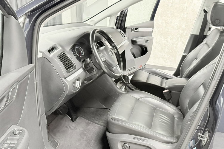 Volkswagen Sharan 2.0tdi170KM DSG Highline Exclusive kamera Skóry Webasto Bixenon zdjęcie 42