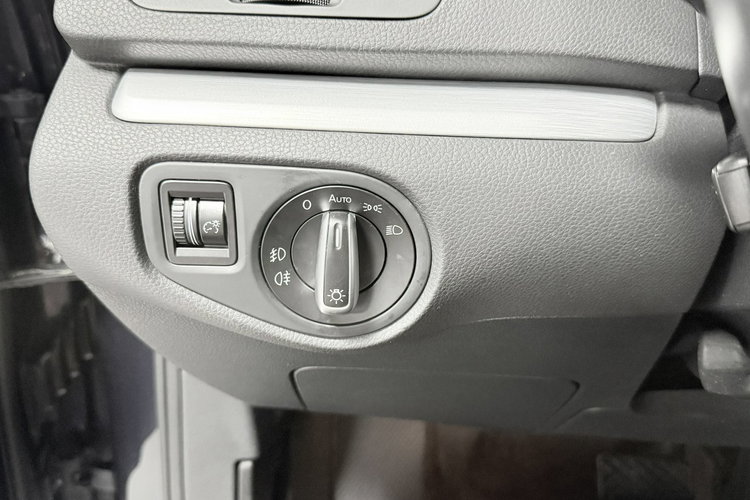 Volkswagen Sharan 2.0tdi170KM DSG Highline Exclusive kamera Skóry Webasto Bixenon zdjęcie 44