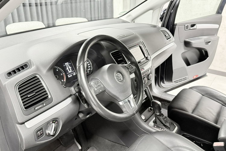 Volkswagen Sharan 2.0tdi170KM DSG Highline Exclusive kamera Skóry Webasto Bixenon zdjęcie 46