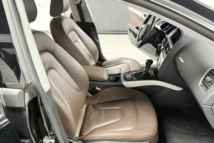 Audi A5 2.0TDI150KM DSG SPORTLINE Bi-Xenon Navi MMI+ HAK 20CAL LED zdjęcie 15