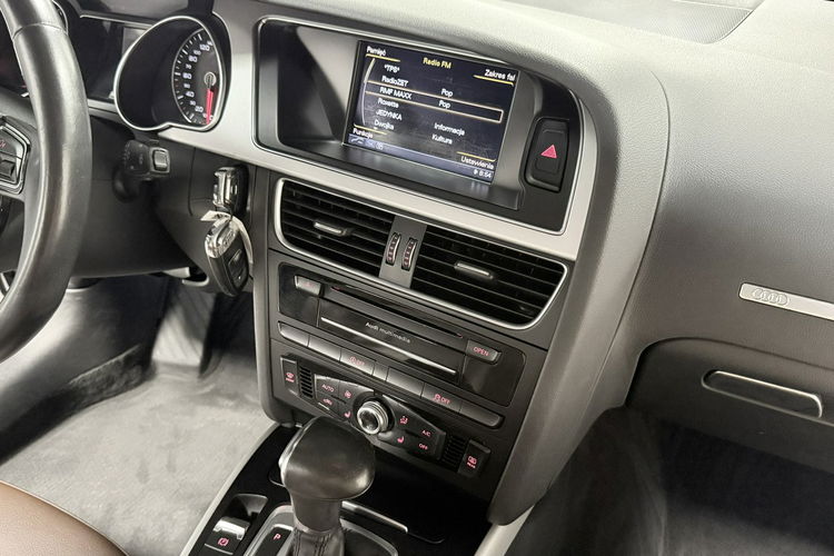Audi A5 2.0TDI150KM DSG SPORTLINE Bi-Xenon Navi MMI+ HAK 20CAL LED zdjęcie 16