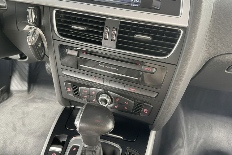 Audi A5 2.0TDI150KM DSG SPORTLINE Bi-Xenon Navi MMI+ HAK 20CAL LED zdjęcie 20