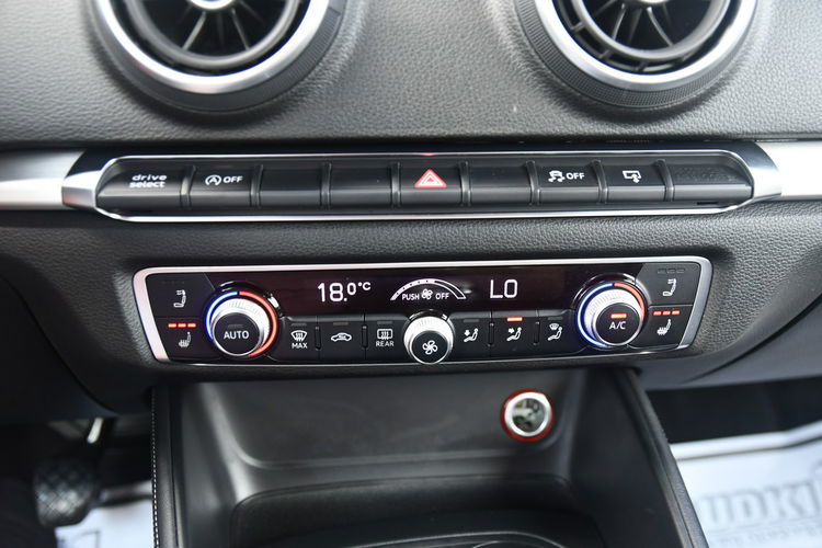 Audi A3 1.6tdi Cabrio, S-line.SKóry.Xenony.Drive Select.Navigacja.Parktronic.OK zdjęcie 30