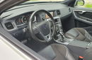 Volvo V60 2.0 D4 190KM # rDesign # Automat # NAVI # BiXenon # Skóra # Alkantara zdjęcie 10