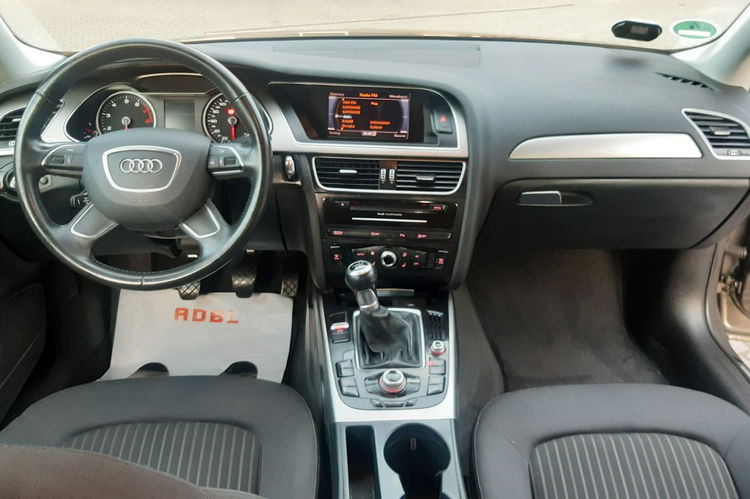 A4 Audi A4 2.0 TFSI E85 Ambiente zdjęcie 14