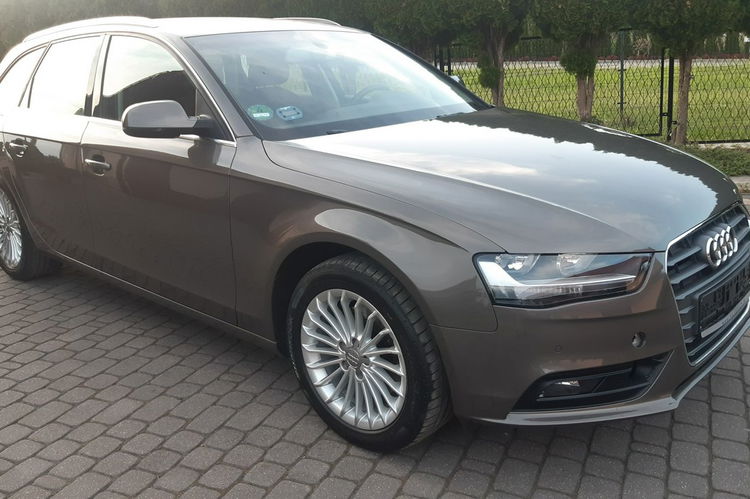 A4 Audi A4 2.0 TFSI E85 Ambiente zdjęcie 19