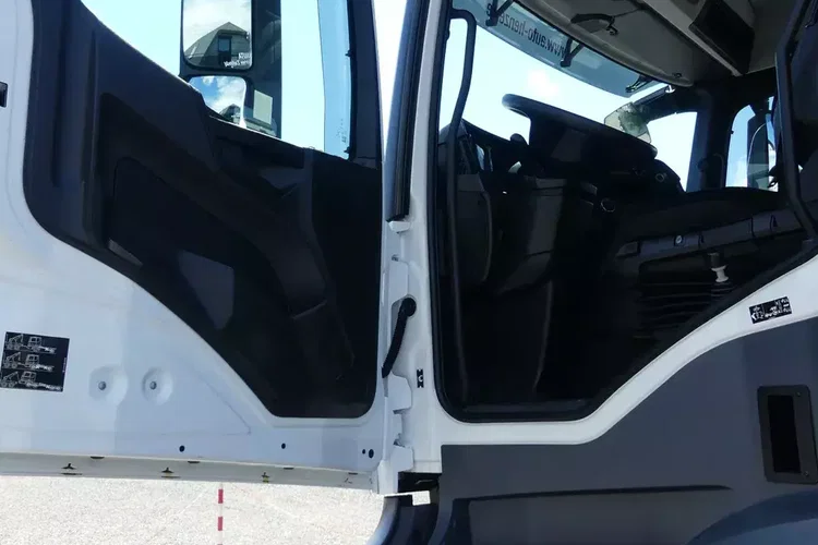 Mercedes AROCS 2651 / 6x4 / MEILLER 3 STR / HYDROBURTA / WYWROTKA / zdjęcie 22