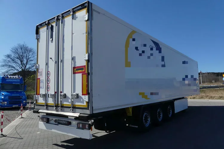 Krone CHŁODNIA / DOPPELSTOCK / OŚ PODNOSZONA / zdjęcie 7