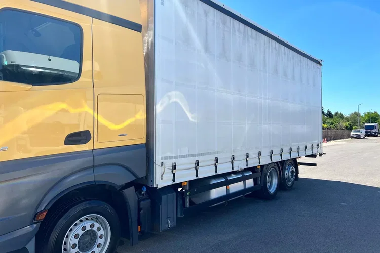 Mercedes 2548 GIGASPACE zdjęcie 10