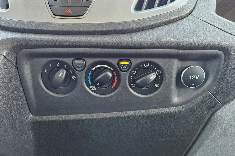 Ford transit L3H2 54999zł NETTO 2.0TdCi/170KM zdjęcie 28