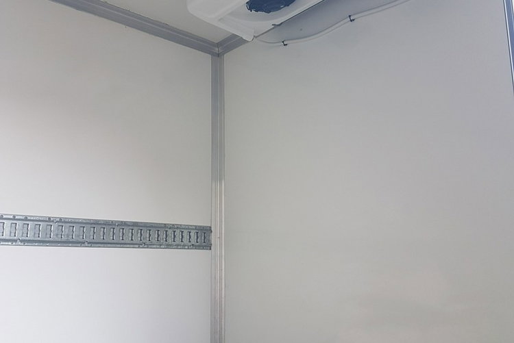 MAN TGE 3.140 VW CRAFTER 8EP CHŁODNIA AGREGAT 4.20x2.11x2.20 IZOTERMA zdjęcie 5