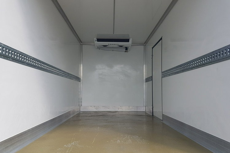 MAN TGE 3.140 VW CRAFTER 8EP CHŁODNIA AGREGAT 4.20x2.11x2.20 IZOTERMA zdjęcie 17