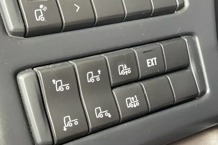 Scania R500 2020 cała na poduszce z hydrauliką z Niemiec kontrakt serwisowy ASO zdjęcie 21