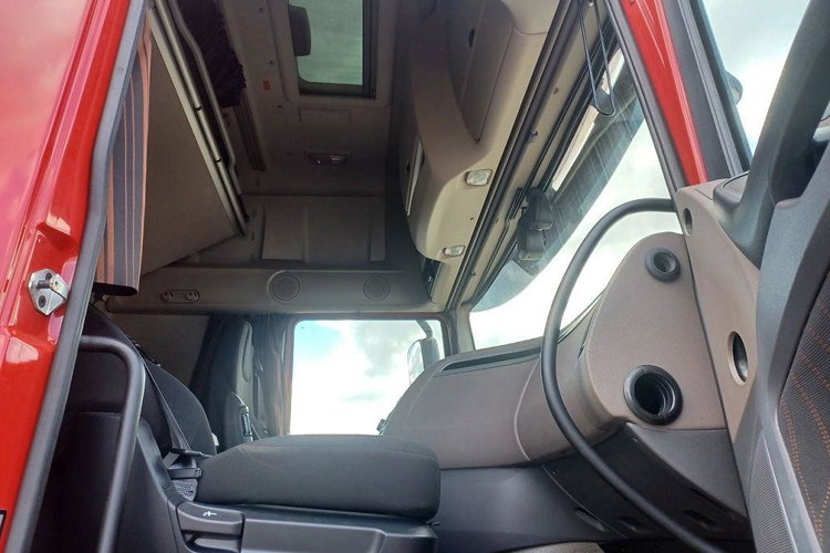 DAF XF 480 FT zdjęcie 6