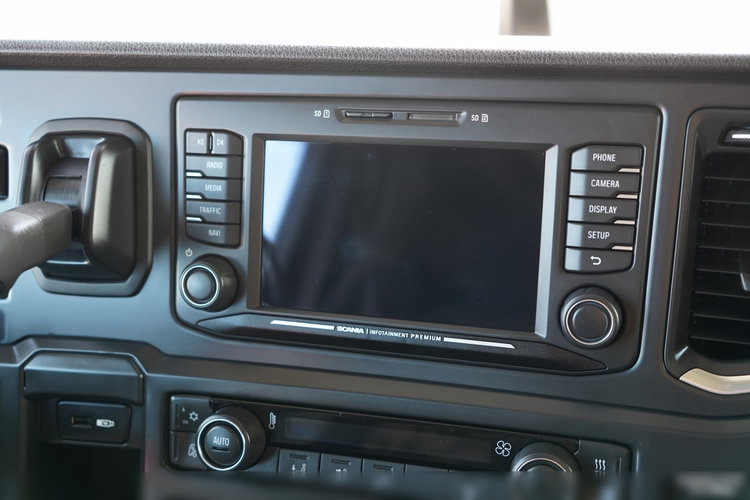 Scania R 450 / ZESTAW TANDEM 120 M3 / PRZEJAZDOWY / OŚ SKRĘTNA PODNOSZONA / 2022 ROK /  FRUEHAUF / PO ZŁOTYM KONTRAKCIE SERWISOWYM  zdjęcie 56