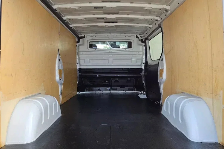 Renault Trafic L2H1 59999zł NETTO 2.0dCi/120KM zdjęcie 17