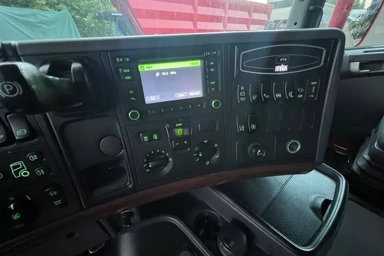 R580 v8 Hakowiec multi lift huan łamany z Niemiec idealny stan cały na poduszkach Aso scania zdjęcie 17