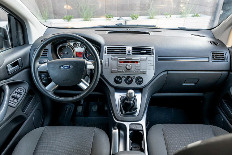 Ford Kuga 2.0 TDCi / 140KM / Niski Przebieg / Oryginał 100% / Faktura zdjęcie 31