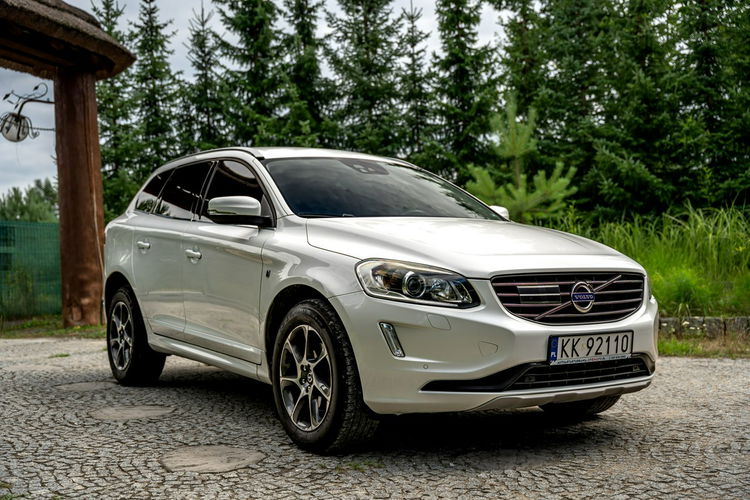 Volvo XC 60 D3 Ocean / 2.0 150KM / Bogate wyposażenie / Bezwypadkowy / FV 23% zdjęcie 10