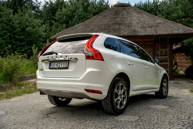 Volvo XC 60 D3 Ocean / 2.0 150KM / Bogate wyposażenie / Bezwypadkowy / FV 23% zdjęcie 13