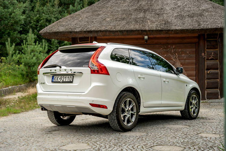 Volvo XC 60 D3 Ocean / 2.0 150KM / Bogate wyposażenie / Bezwypadkowy / FV 23% zdjęcie 20