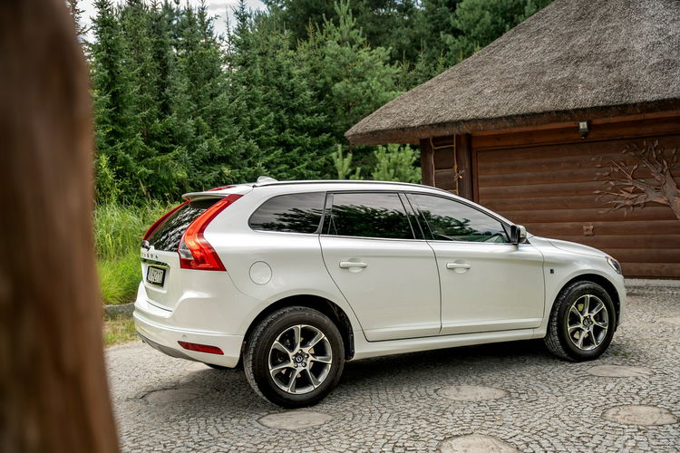 Volvo XC 60 D3 Ocean / 2.0 150KM / Bogate wyposażenie / Bezwypadkowy / FV 23% zdjęcie 25