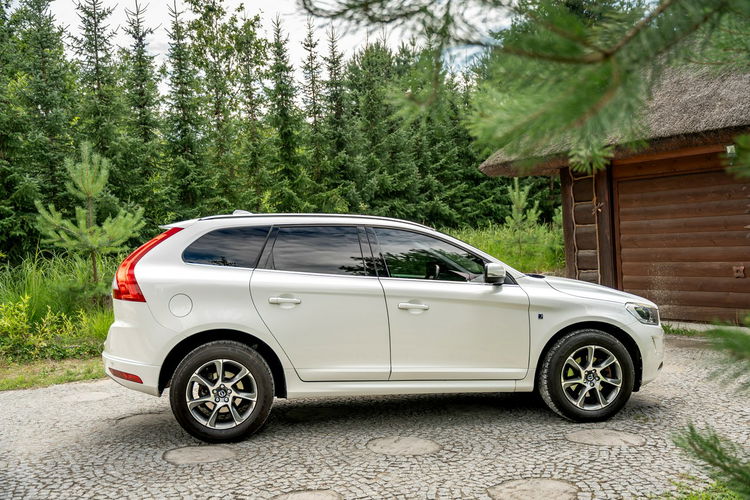 Volvo XC 60 D3 Ocean / 2.0 150KM / Bogate wyposażenie / Bezwypadkowy / FV 23% zdjęcie 7