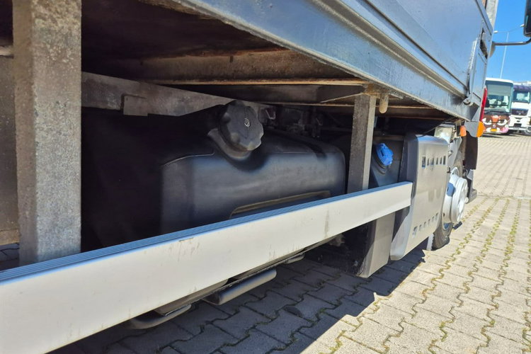 FL210 4X2 HDS FASSI Volvo FL 210 4X2 / SKRZYNIA / HDS FASSI 1T / NISKI PRZEBIEG / SUPER ST zdjęcie 21