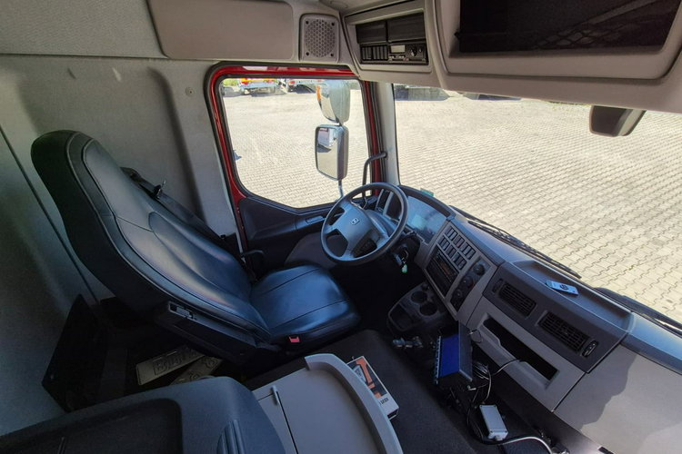 FL210 4X2 HDS FASSI Volvo FL 210 4X2 / SKRZYNIA / HDS FASSI 1T / NISKI PRZEBIEG / SUPER ST zdjęcie 24