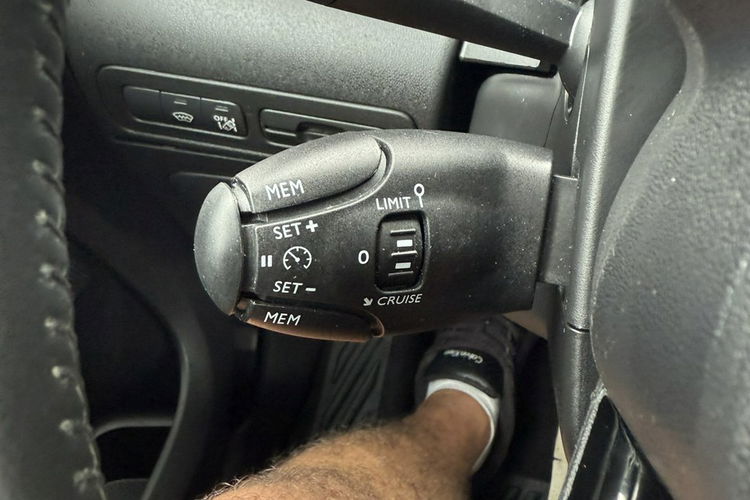 Citroen C3 Aircross 1.2 T 110km Stan BDB Max Wyposażenie Kamery Skóry Led Gwarancja zdjęcie 26