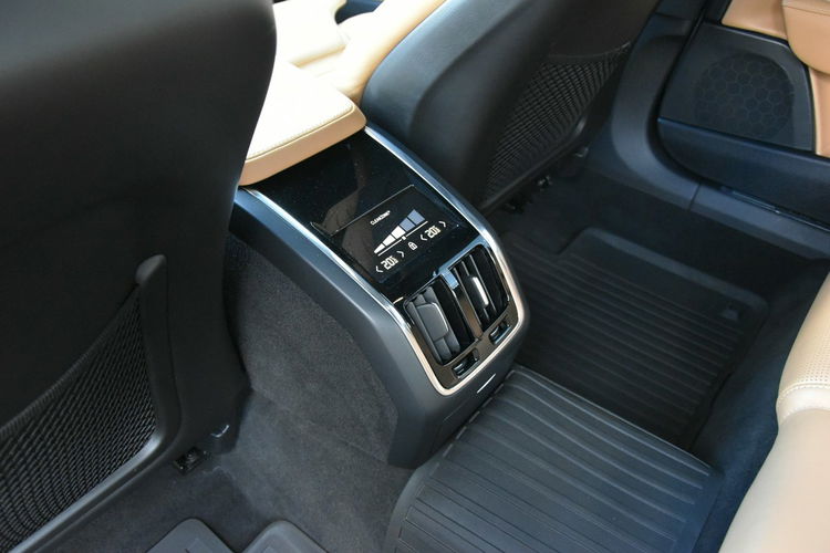 Volvo S90 AWD 2.0 T6 310KM Inscription LONG 2018r. LED Skóra Kamera Bogata opcja zdjęcie 27