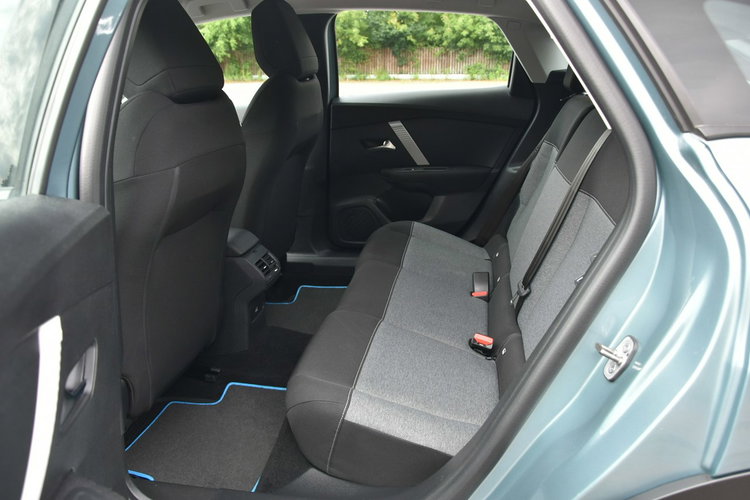 Citroen C4 1.2 PureTech 130KM 2022r. Automat Navi Kamera zdjęcie 30