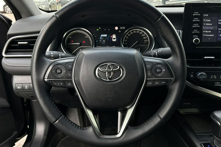 Toyota Camry 2.5 HYBRID 218KM COMFORT BUSINESS, salon Polska, gwarancja, FV23% zdjęcie 21