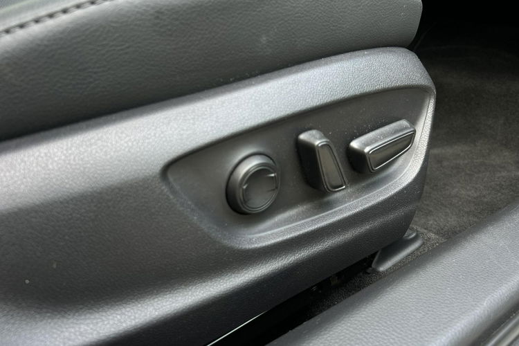 Toyota Camry 2.5 HYBRID 218KM COMFORT BUSINESS, salon Polska, gwarancja, FV23% zdjęcie 27