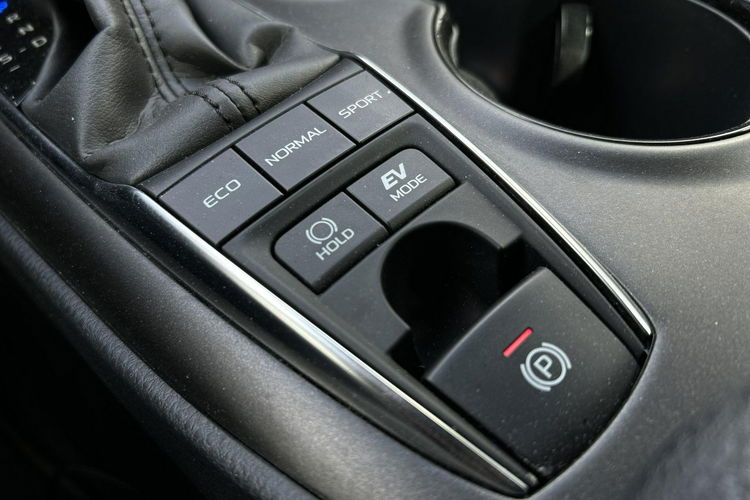 Toyota Camry 2.5 HYBRID 218KM COMFORT BUSINESS, salon Polska, gwarancja, FV23% zdjęcie 29