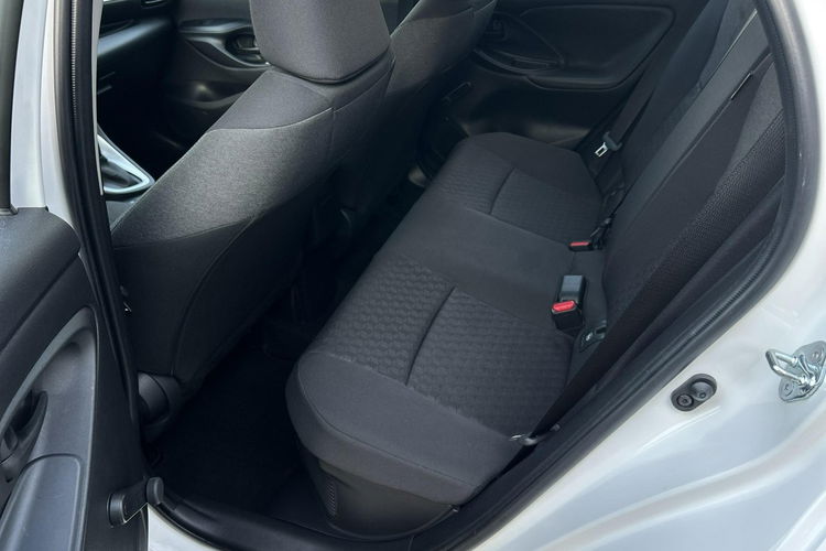 Toyota Yaris 1.5 HSD 116KM COMFORT, salon Polska, gwarancja, FV23% zdjęcie 11