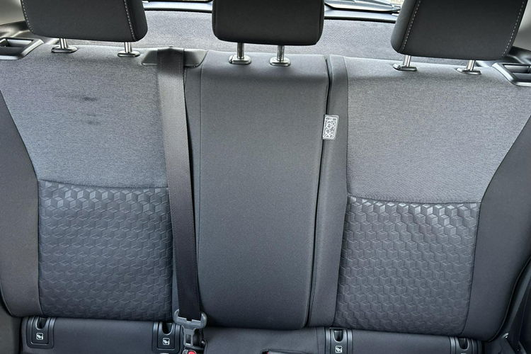 Toyota Yaris 1.5 HSD 116KM COMFORT, salon Polska, gwarancja, FV23% zdjęcie 27