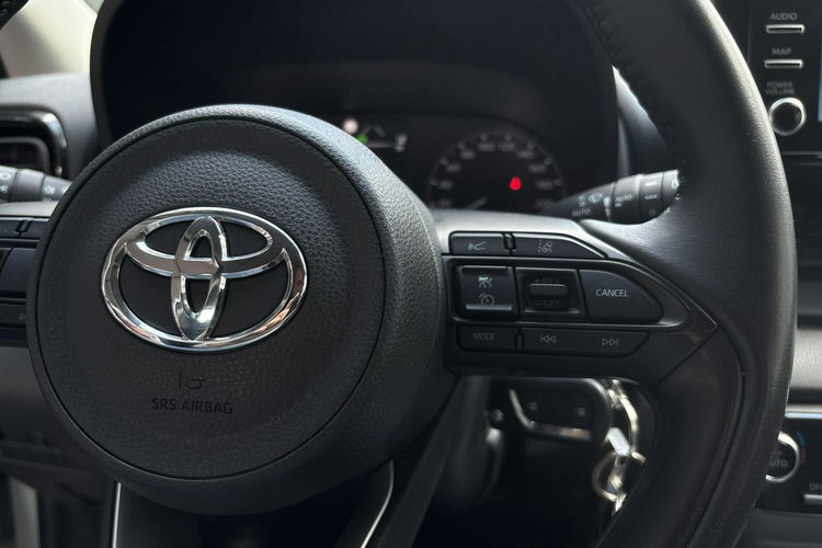 Toyota Yaris 1.5 HSD 116KM COMFORT, salon PL, gwarancja, FV23% zdjęcie 19