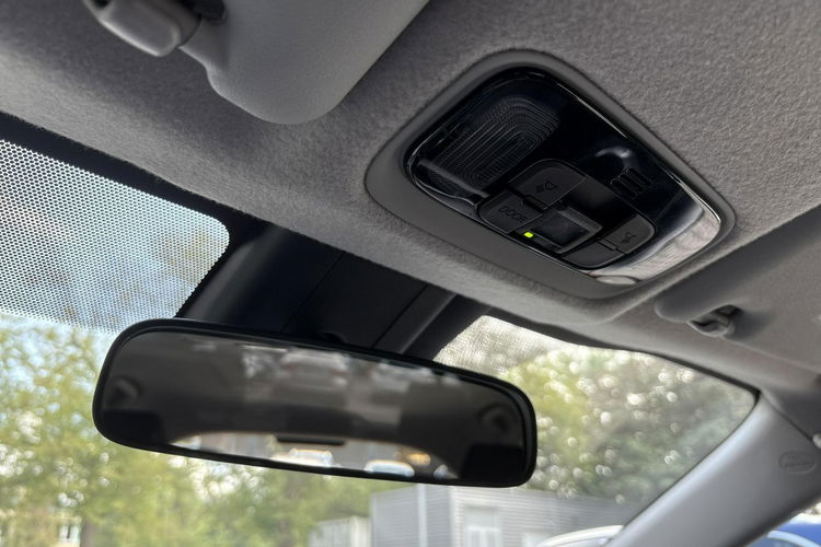 Toyota Yaris 1.5 HSD 116KM COMFORT, salon PL, gwarancja, FV23% zdjęcie 24