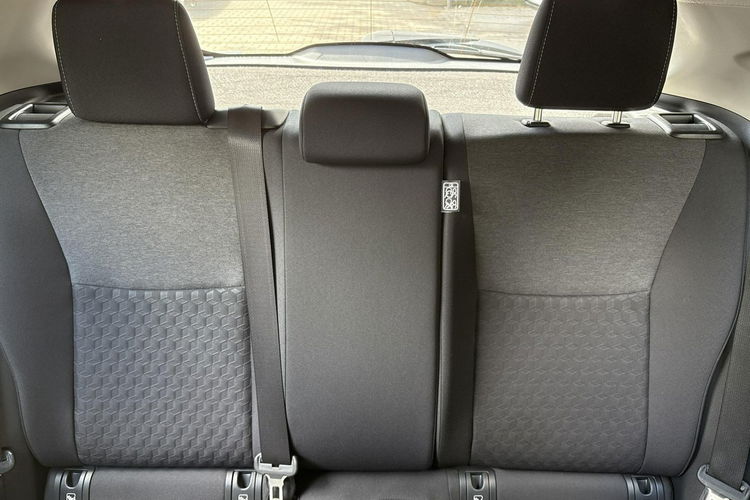 Toyota Yaris 1.5 HSD 116KM COMFORT, salon PL, gwarancja, FV23% zdjęcie 30