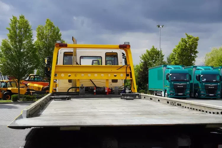 Iveco Eurocargo 160-210 / 75.000 km / Opuszczana laweta OMARS / Widelec zdjęcie 22