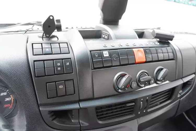 Iveco Eurocargo 160-210 / 75.000 km / Opuszczana laweta OMARS / Widelec zdjęcie 27