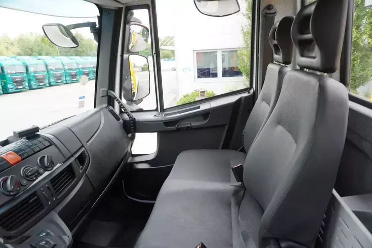 Iveco Eurocargo 160-210 / 75.000 km / Opuszczana laweta OMARS / Widelec zdjęcie 28