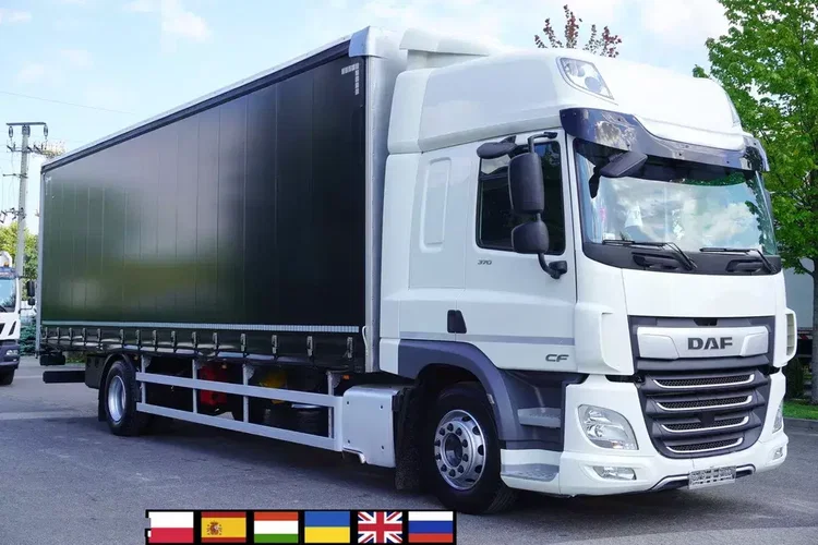 DAF CF 18.370 / Firanka 23 EPAL / Kab. sypialna zdjęcie 1