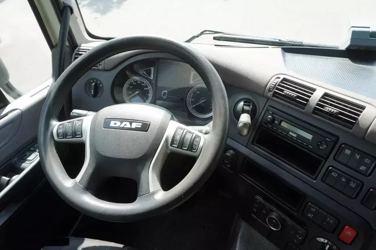 DAF CF 18.370 / Firanka 23 EPAL / Kab. sypialna zdjęcie 17